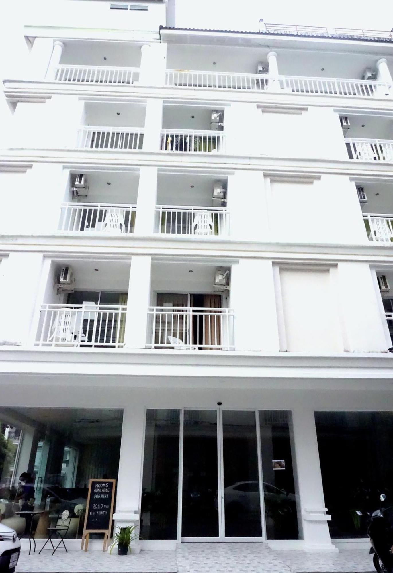 Blue Skyline Hotel Patong Exterior foto