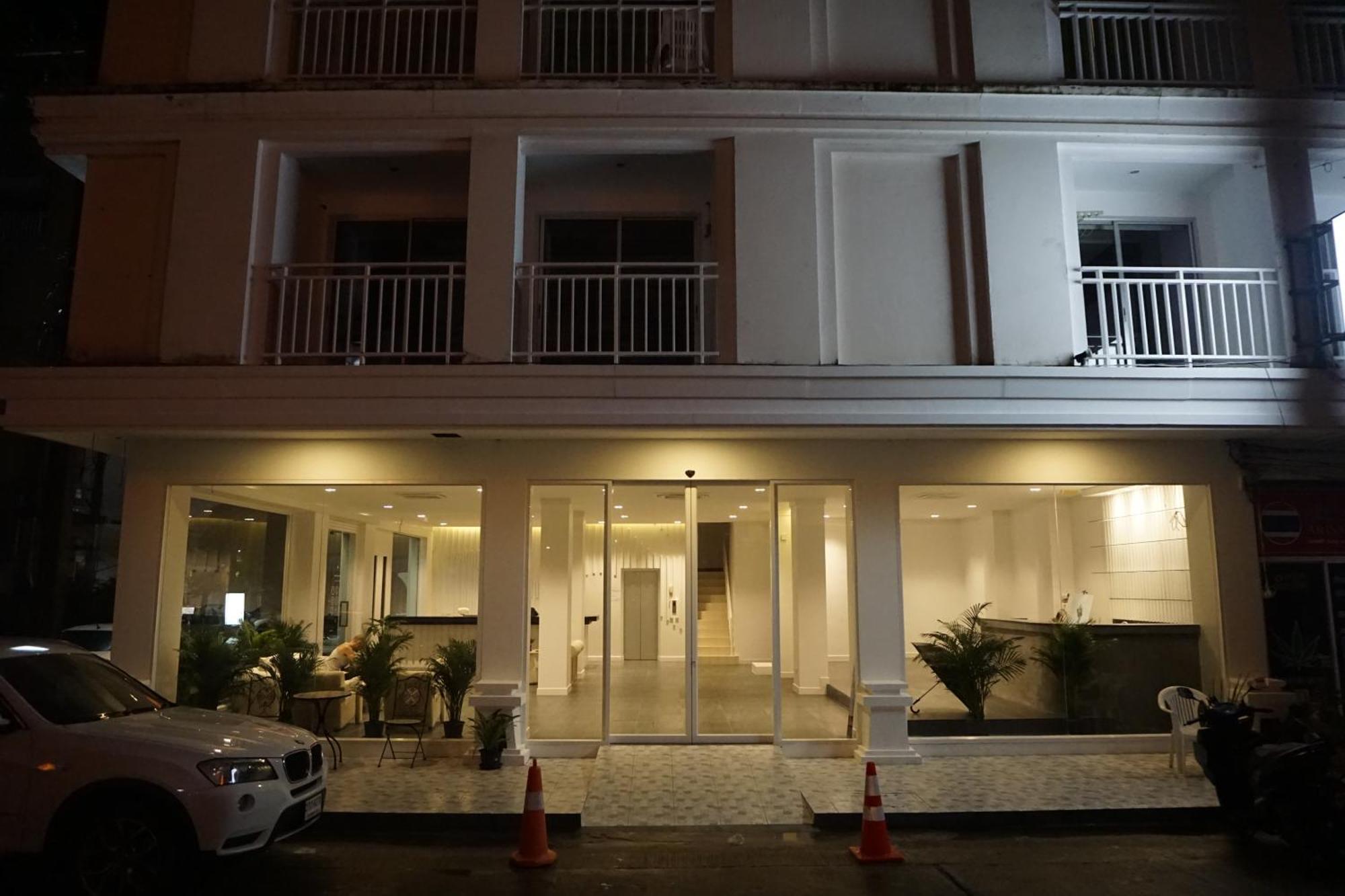 Blue Skyline Hotel Patong Exterior foto